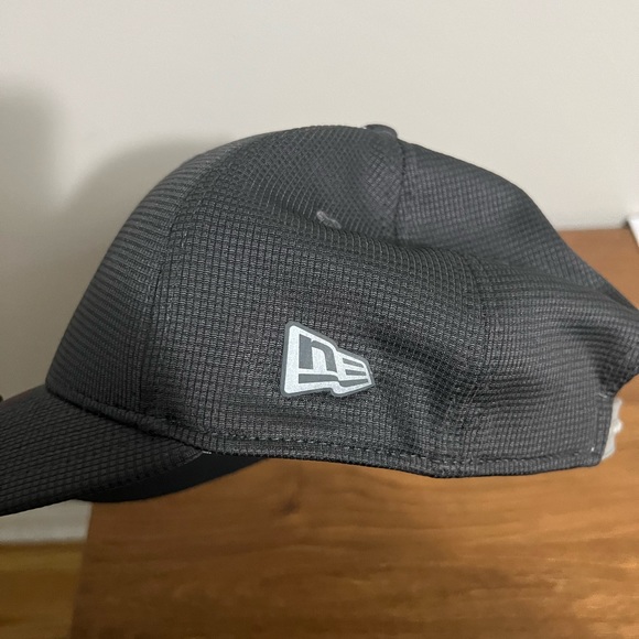 Los Angeles Lakers Fan Cap Silver Gray Grey New Era Basketball Hat NBA - Picture 3 of 6